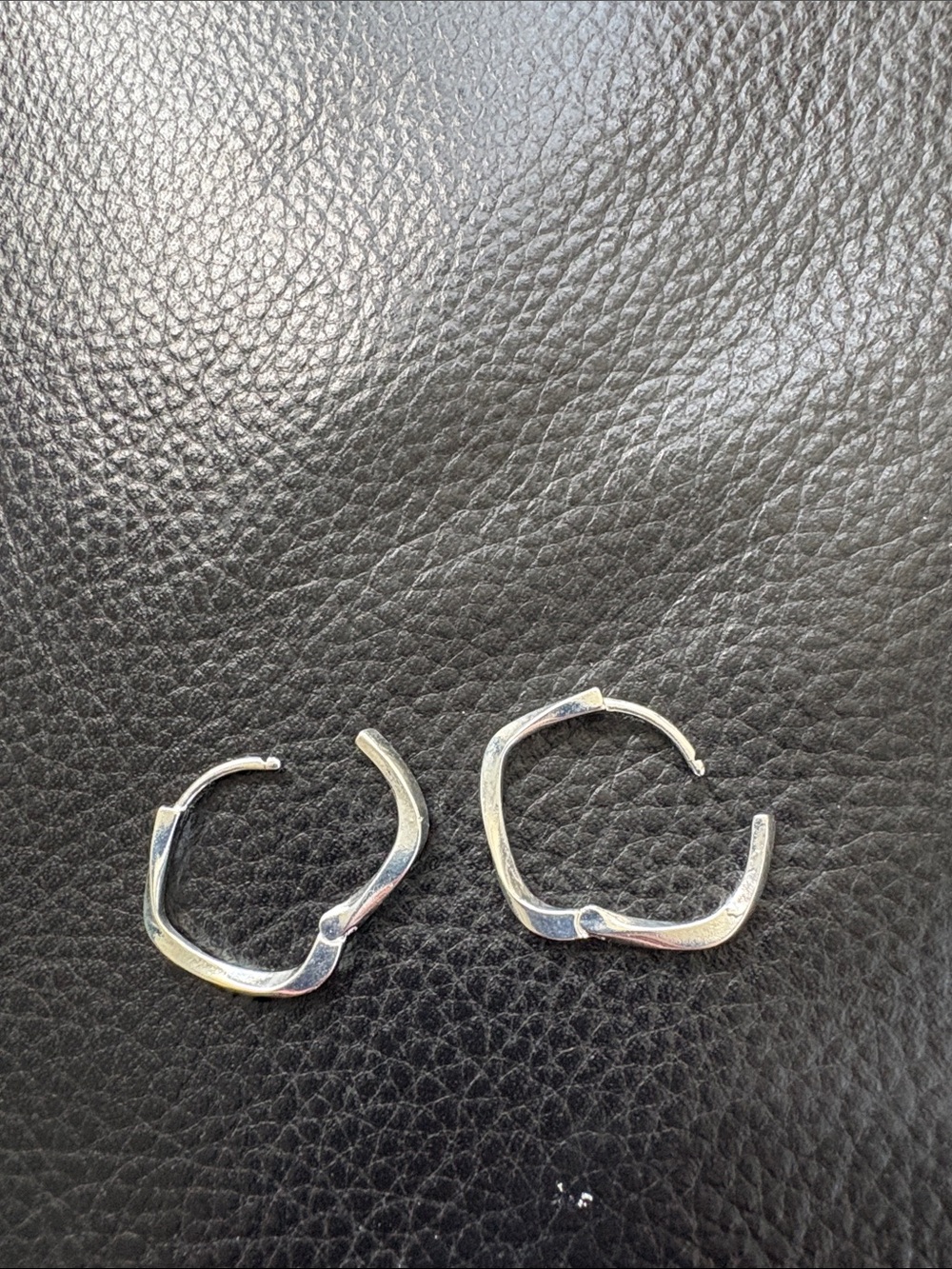 925 Sterling Silver Geometric Hoop Earrings Möbius Earrings  Brand New - Picture 4 of 8
